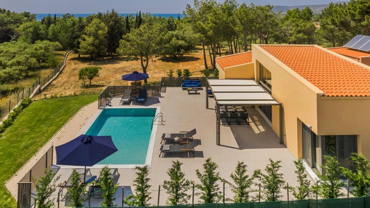 Sound Of Sea Villas Lixouri Exterior foto